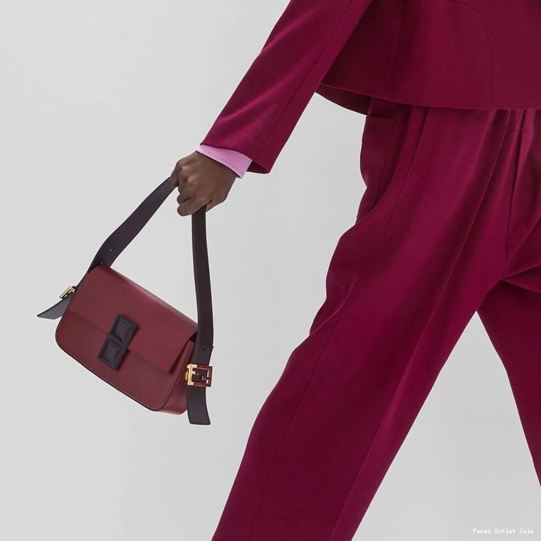 Affordable Baguette Burgundy Nappa Fendi Leather Medium Twist In Bag 0715